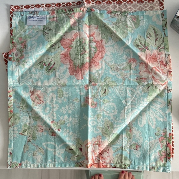 April Cornell Floral Cloth Fall Napkins (6) - Picture 3 of 11